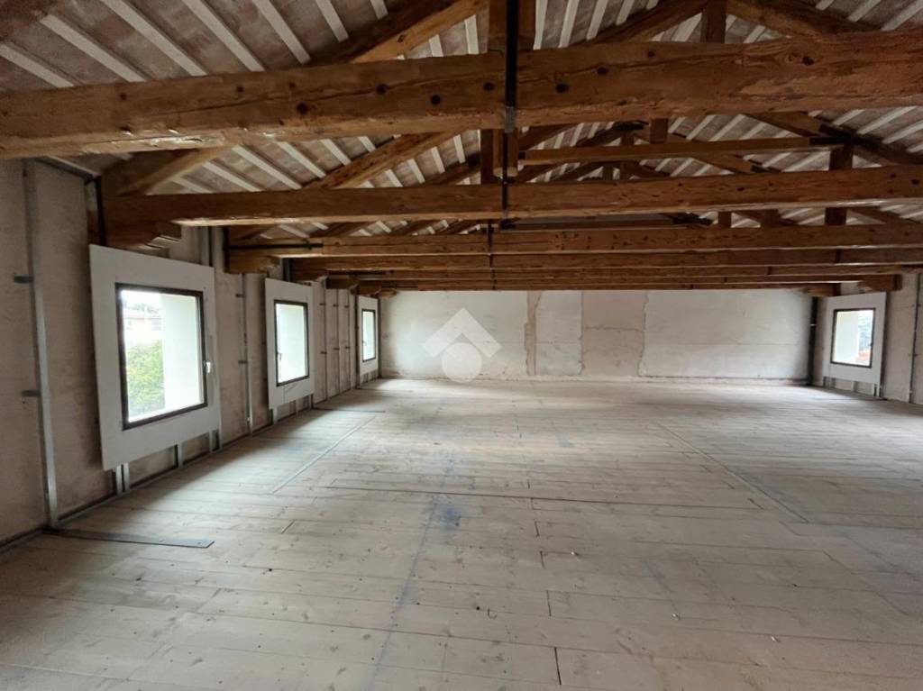 ufficio in affitto a Rossano Veneto