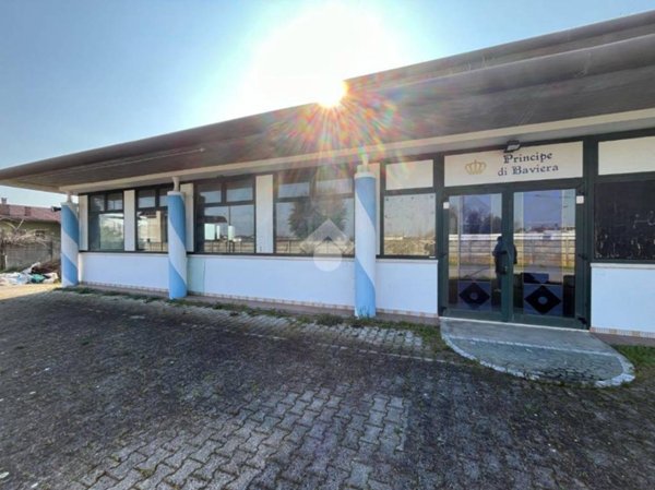 negozio in affitto a Rossano Veneto