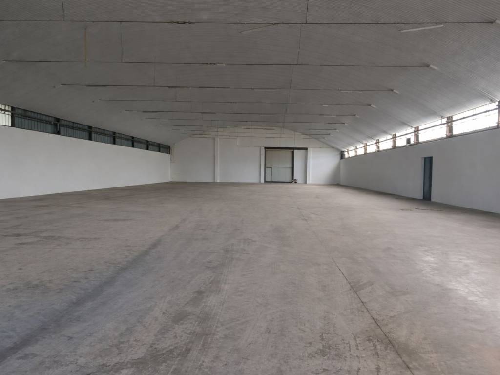 locale commerciale in affitto a Sarcedo
