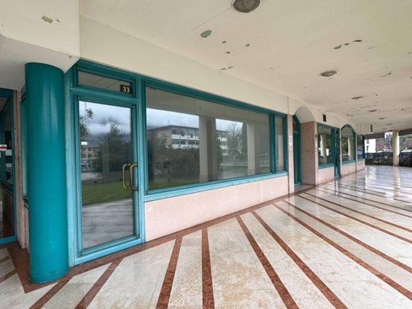 negozio in affitto a Schio
