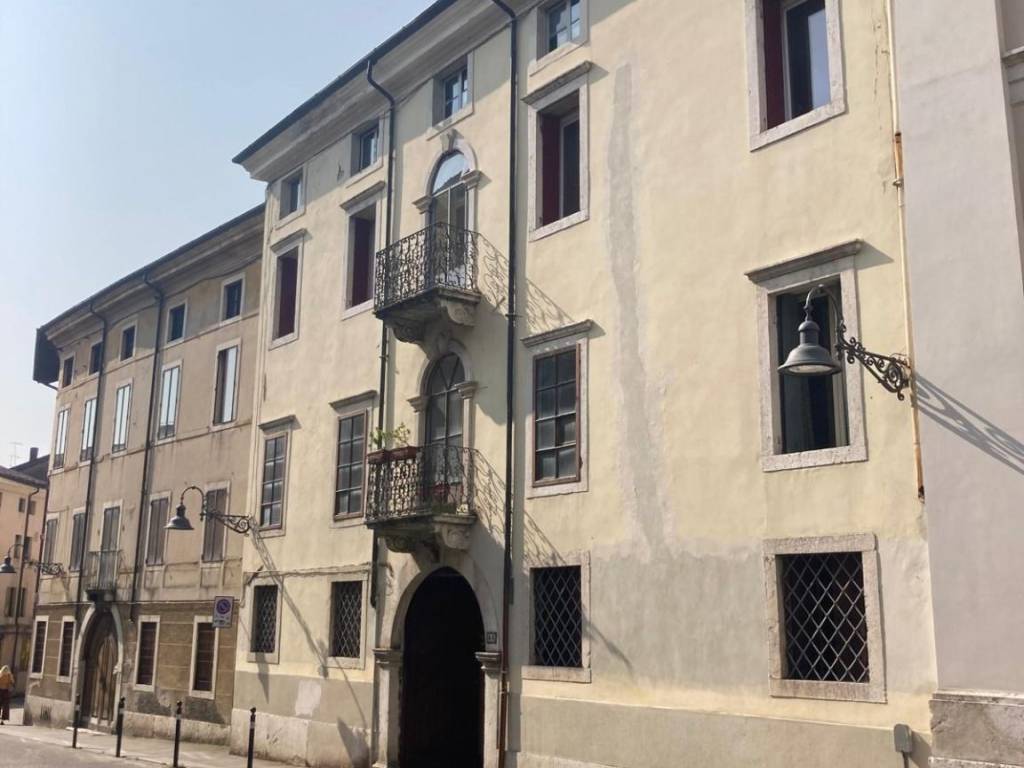 appartamento in affitto a Schio
