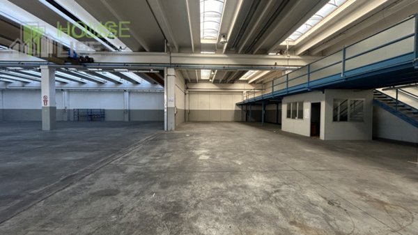 capannone in affitto a Schio