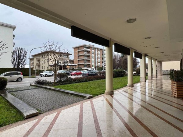 negozio in affitto a Schio