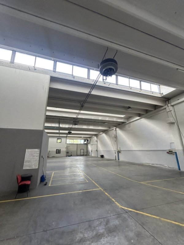 locale commerciale in affitto a Schio