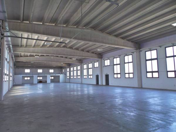 locale commerciale in affitto a Schio