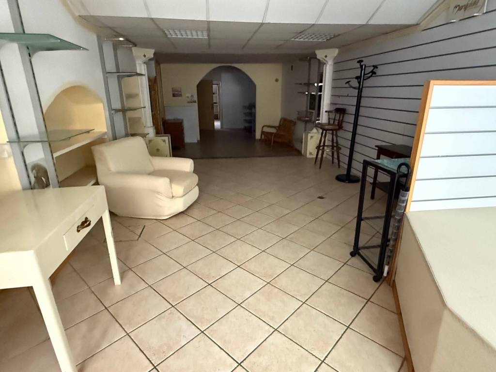 negozio in affitto a Schio
