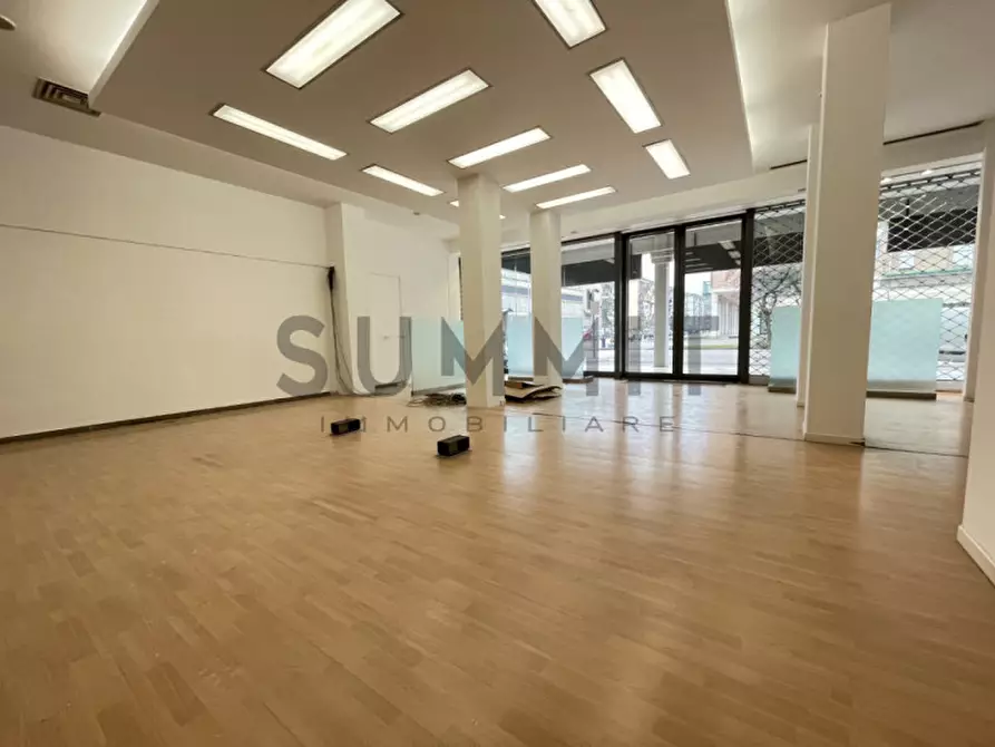 negozio in affitto a Schio