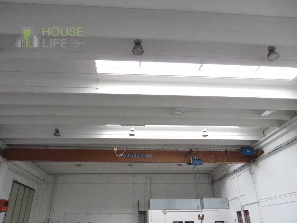 capannone in affitto a Schio