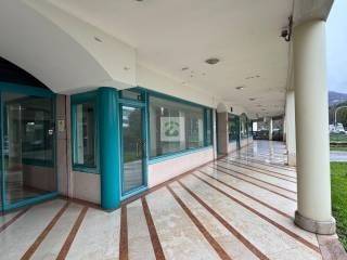 negozio in affitto a Schio