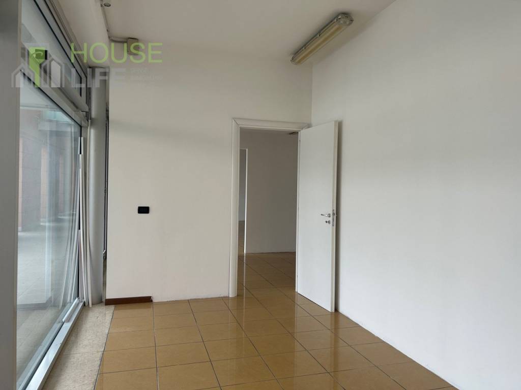 negozio in affitto a Schio