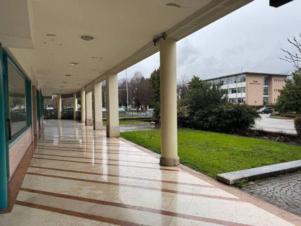 negozio in affitto a Schio