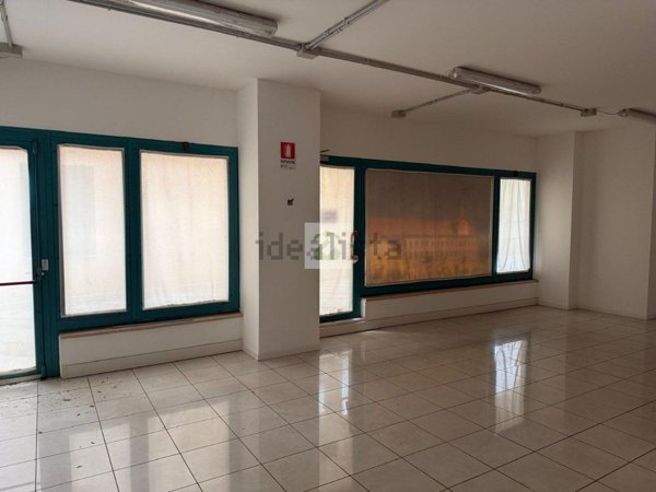 negozio in affitto a Schio