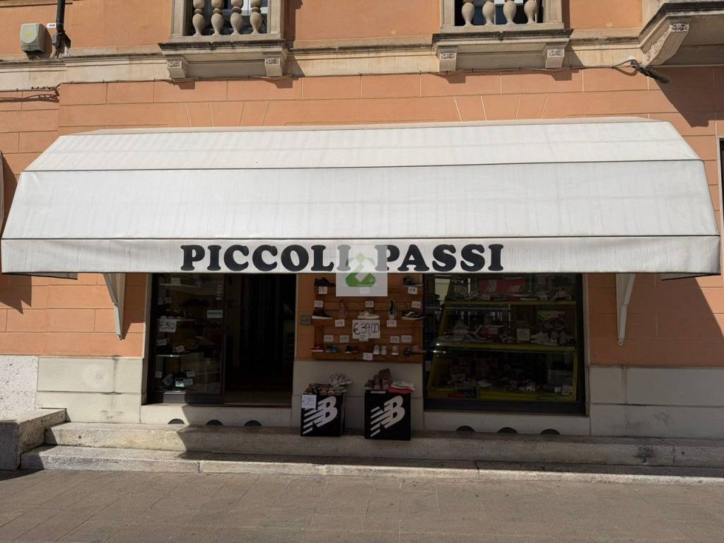 negozio in affitto a Schio