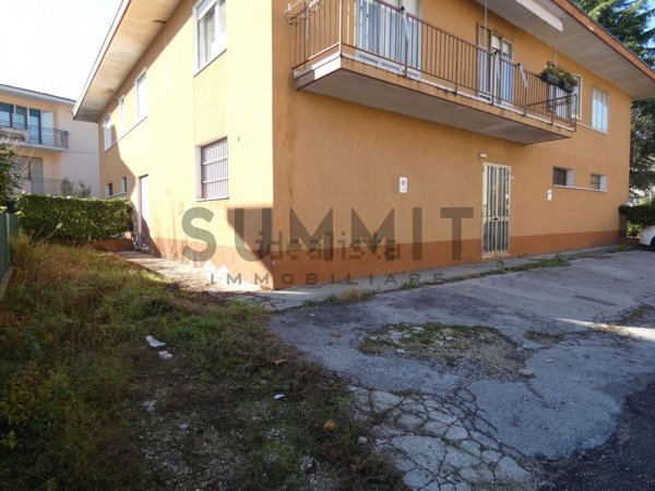locale di sgombero in affitto a Schio
