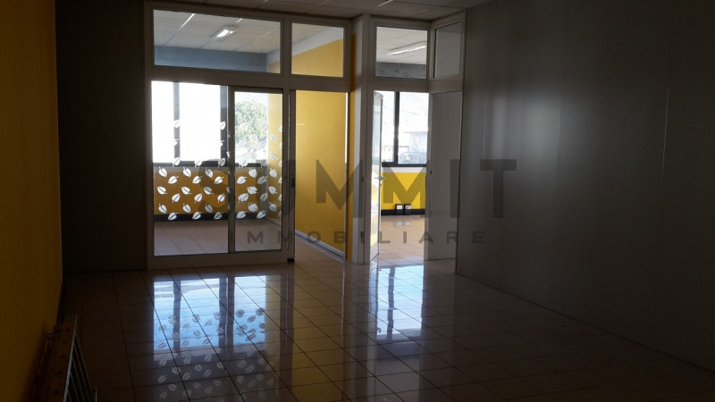 ufficio in affitto a Schio in zona Monte Magrè