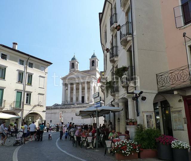 negozio in affitto a Schio