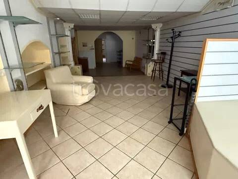 negozio in affitto a Schio
