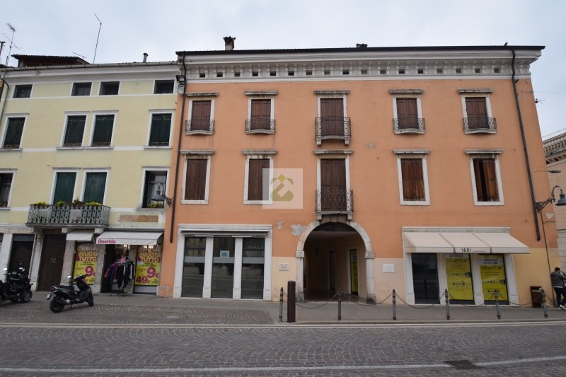 ufficio in affitto a Schio in zona Monte Magrè