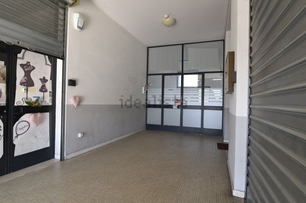 negozio in affitto a Tezze sul Brenta