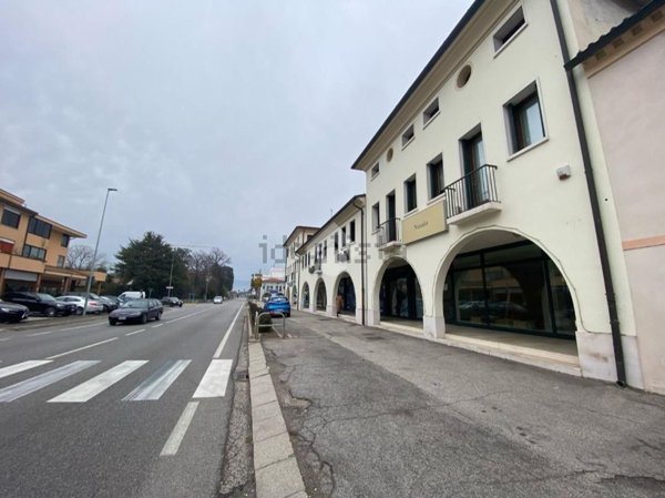 negozio in affitto a Tezze sul Brenta