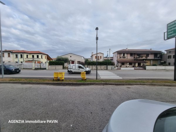 negozio in affitto a Tezze sul Brenta