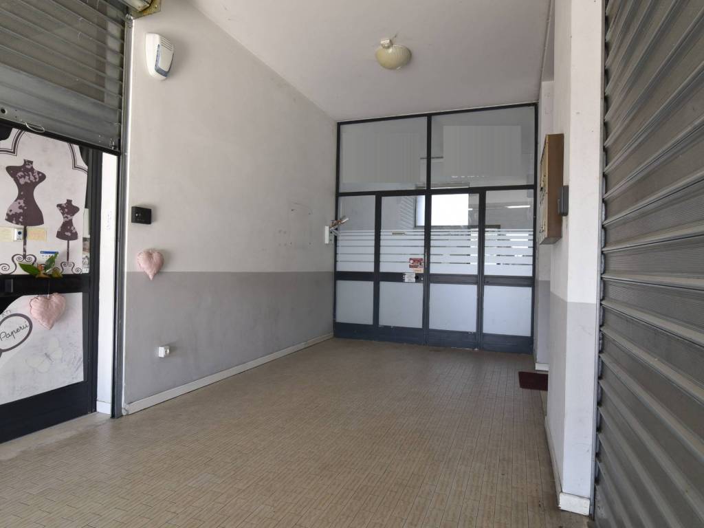 negozio in affitto a Tezze sul Brenta in zona Belvedere