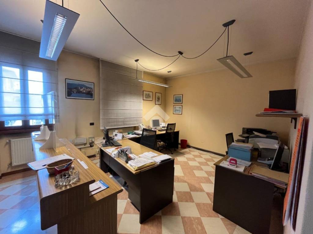 ufficio in affitto a Tezze sul Brenta in zona Tezze