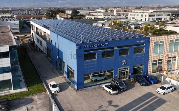 locale commerciale in affitto a Thiene