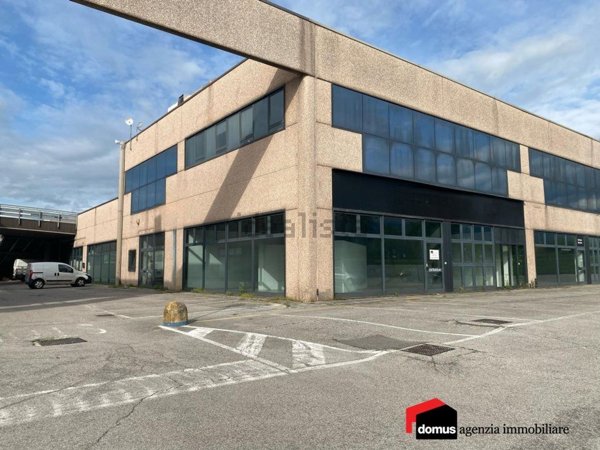 capannone in affitto a Thiene