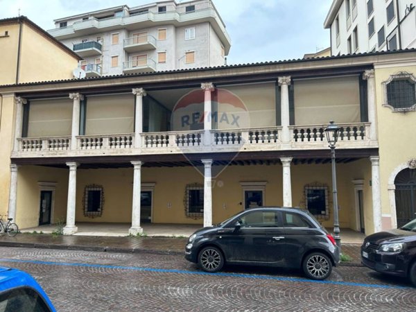 negozio in affitto a Thiene