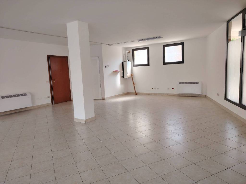 negozio in affitto a Thiene