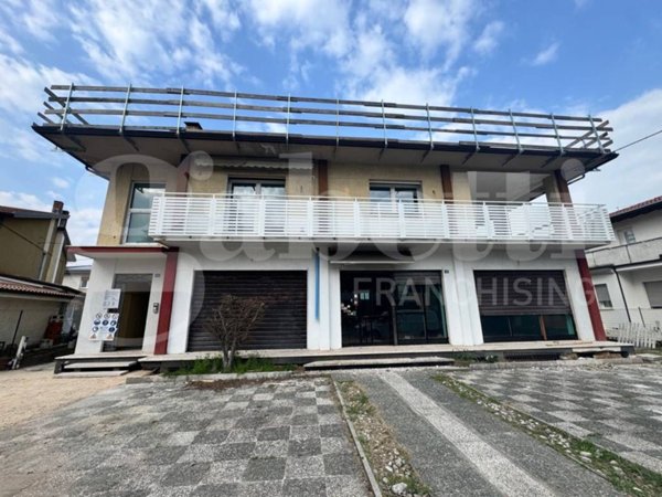 negozio in affitto a Thiene