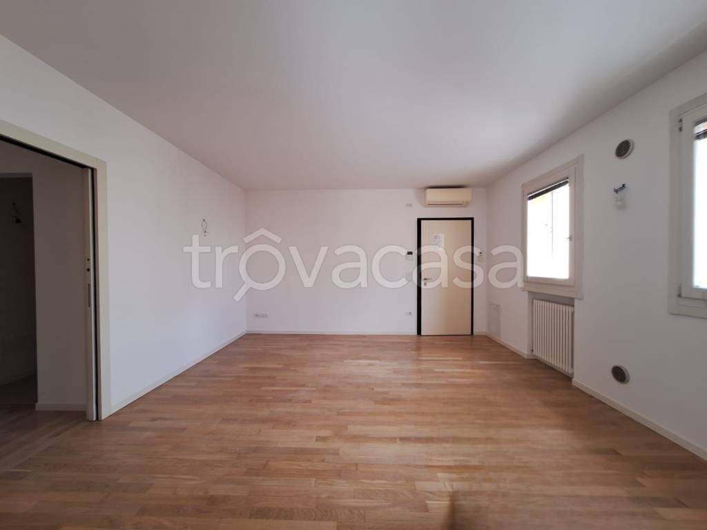 appartamento in affitto a Thiene