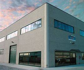locale commerciale in affitto a Thiene in zona Borgo Lampertico
