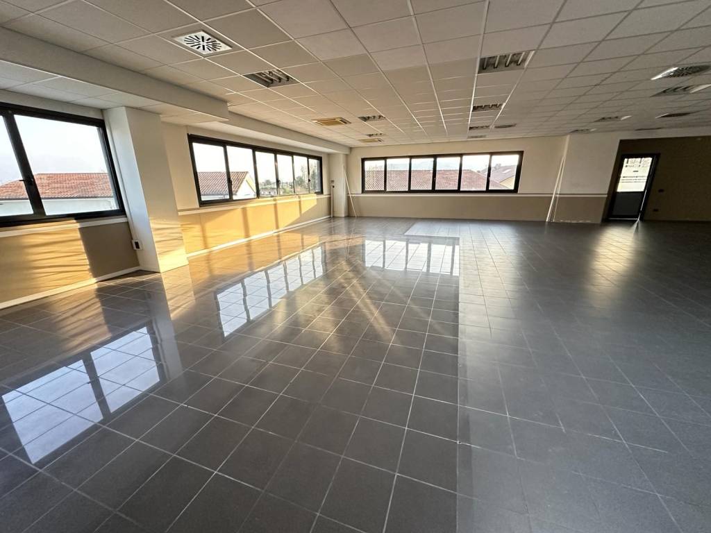 ufficio in affitto a Torri di Quartesolo