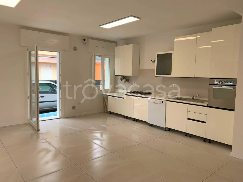 appartamento in affitto a Torri di Quartesolo