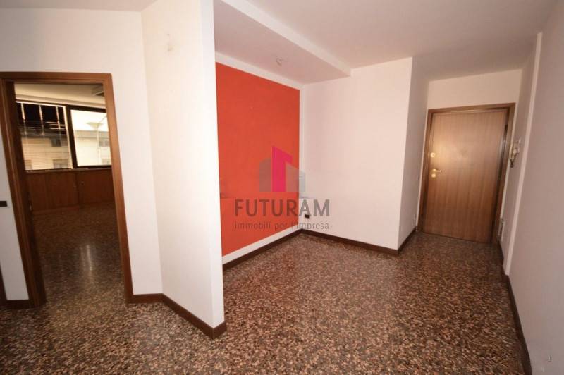 ufficio in affitto a Torri di Quartesolo
