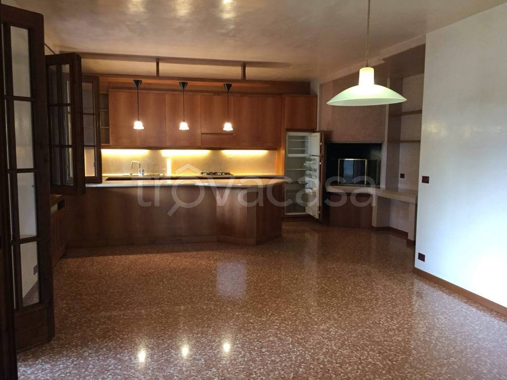 casa indipendente in affitto a Torri di Quartesolo in zona Marola