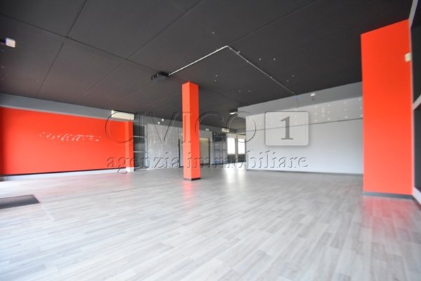 locale commerciale in affitto a Torri di Quartesolo