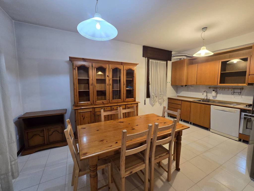 appartamento in affitto a Torri di Quartesolo in zona Marola