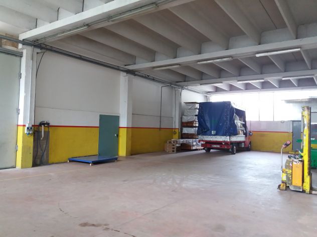 locale commerciale in affitto a Valdagno