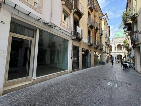 negozio in affitto a Vicenza in zona Centro Storico