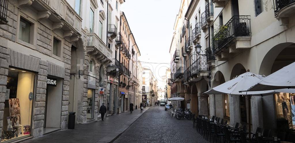 trivano in affitto a Vicenza in zona Centro Storico