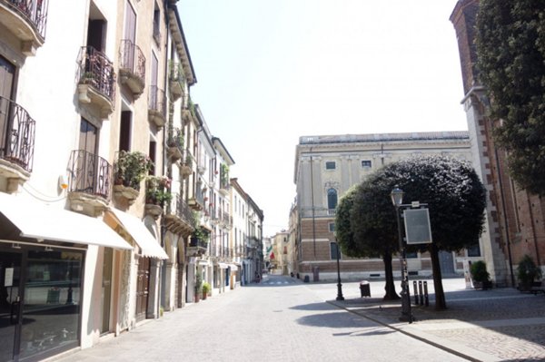 negozio in affitto a Vicenza in zona Centro Storico