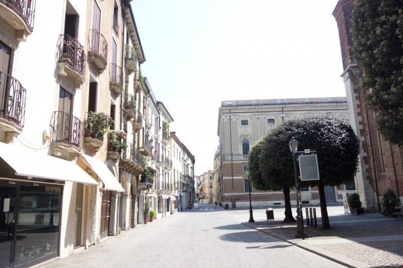 negozio in affitto a Vicenza in zona Centro Storico