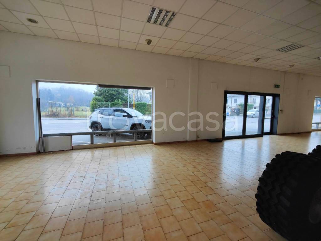 negozio in affitto a Vicenza in zona Maddalene