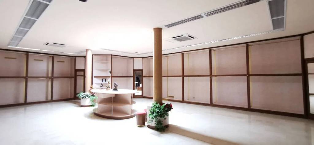 locale commerciale in affitto a Vicenza in zona Bertesinella