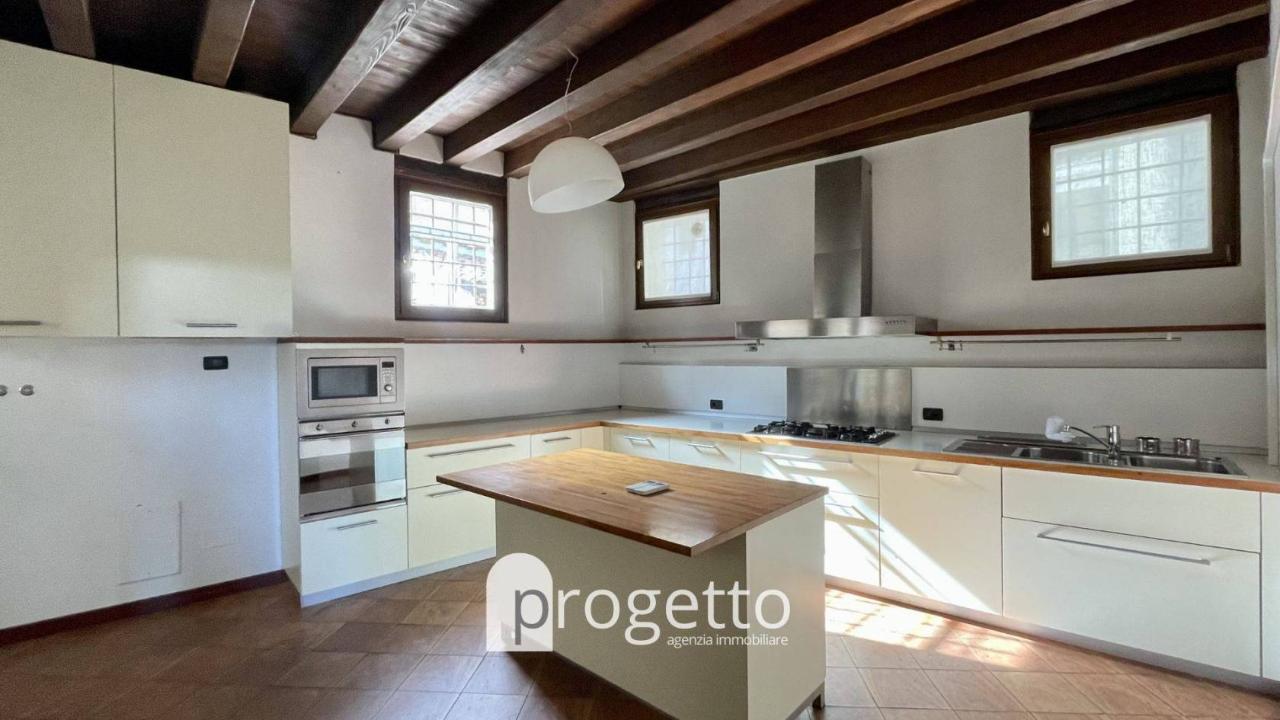 appartamento in affitto a Vicenza in zona Borgo Berga