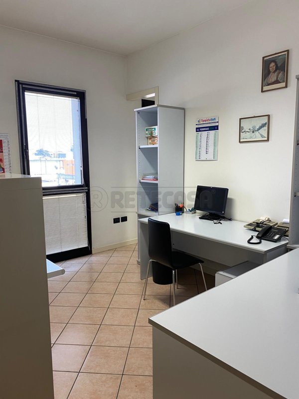 ufficio in affitto a Vicenza in zona Cattane
