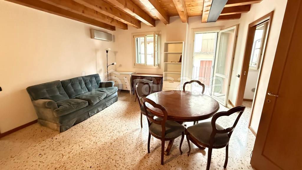 appartamento in affitto a Vicenza in zona Centro Storico